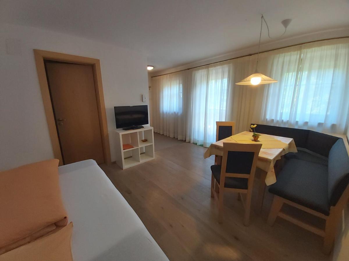 Gruberhof Apartment San Candido Bagian luar foto