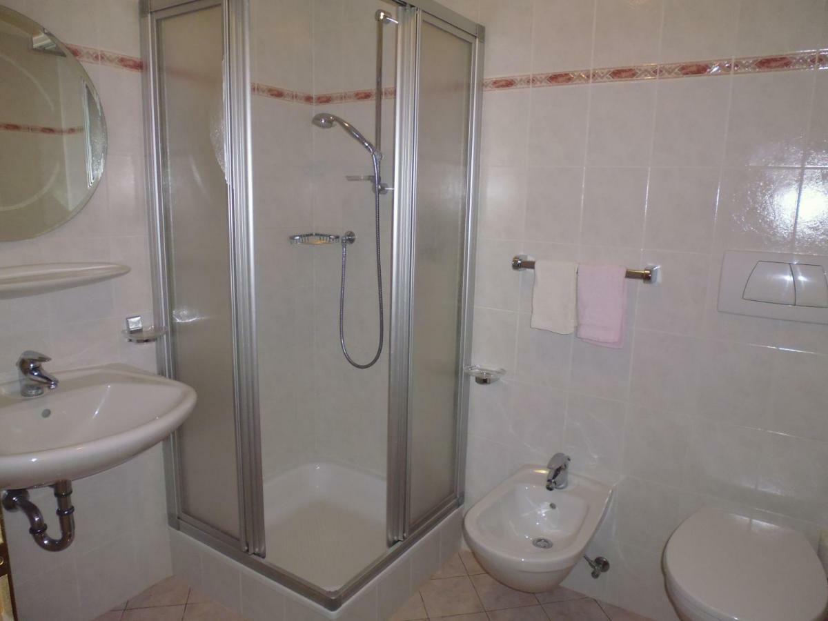 Gruberhof Apartment San Candido Bagian luar foto